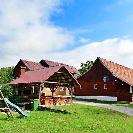 House Luna Rakovica Luaran gambar